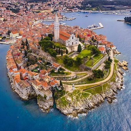 Lola 2 Rovinj Exterior foto